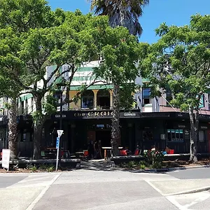 2* Hotel Whakatane Hotel
